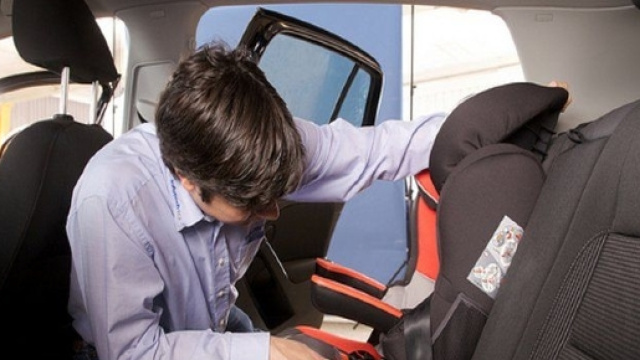 Seggiolini auto 2017: le novit&agrave; e le multe che si inaspriscono