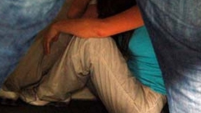 Terni, 12enne resta incinta dopo uno stupro