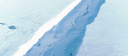 Larsen C Ice Shelf Breakoff Coming: Crack Grew 14 Miles Jan-Aug ... - democraticunderground.com