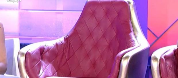 Mujeres y Hombres y Viceversa: ¡Todo sobre el nuevo ocupante del trono de MYHYV! Mujeres y Hombres y Viceversa: ¡Todo sobre el nuevo ocupante del trono de MYHYV!