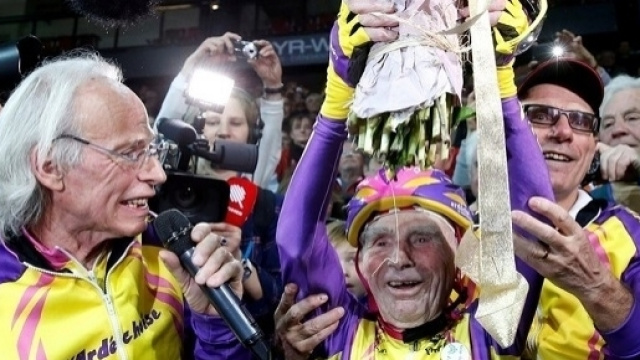 Robert Marchand, 105 anni, record del mondo