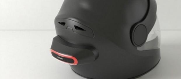 Equipamento também aciona aplicativo para smartphone que chama resgate em caso de acidente Equipamento também aciona aplicativo para smartphone que chama resgate em caso de acidente