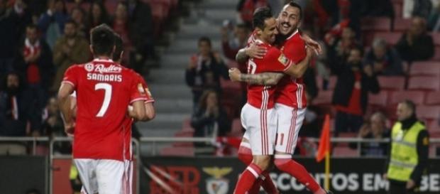 O Benfica está já preparando o futuro O Benfica está já preparando o futuro