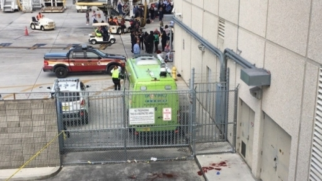 Sparatoria in aeroporto negli Stati Uniti