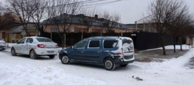 Aceasta este casa unde s-a petrecut tragedia- sursa foto adevarul.ro Aceasta este casa unde s-a petrecut tragedia- sursa foto adevarul.ro