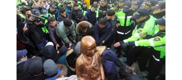Donne superstiti alla schiavitù manifestano in Corea - The Business Times Donne superstiti alla schiavitù manifestano in Corea - The Business Times