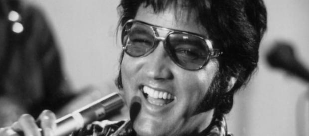 Hear Elvis Presley Sing 'Suspicious Minds' With the Royal ... - wsj.com Hear Elvis Presley Sing 'Suspicious Minds' With the Royal ... - wsj.com