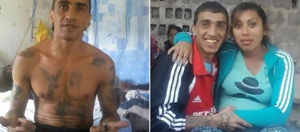 Na primeira imagem, o assassino sozinho na cela; na outra, ele e a segunda vítima Na primeira imagem, o assassino sozinho na cela; na outra, ele e a segunda vítima
