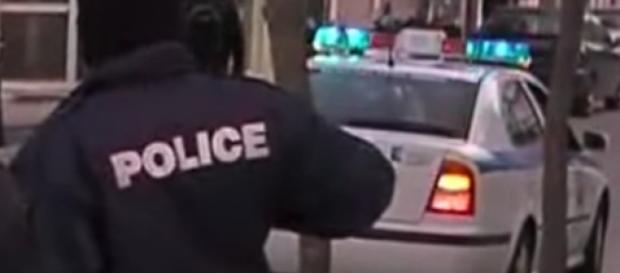 Polizia greca impegnata in un intervento Polizia greca impegnata in un intervento
