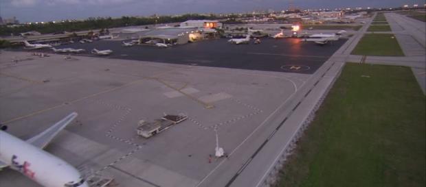 USA: Spari all'Aeroporto di Fort Lauderdale in Florida USA: Spari all'Aeroporto di Fort Lauderdale in Florida