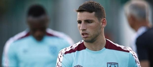 Jonathan Calleri, 23 anos, deve deixar o West Ham, da Inglaterra, para seguir para o espanhol Las Palmas Jonathan Calleri, 23 anos, deve deixar o West Ham, da Inglaterra, para seguir para o espanhol Las Palmas