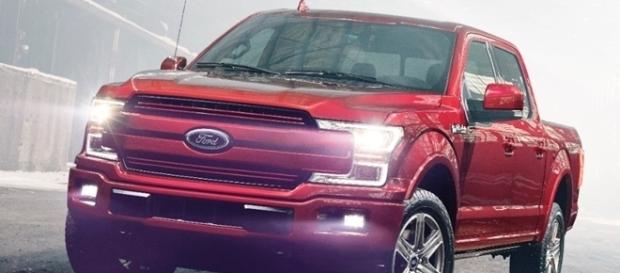 Mudanças no design deixam a Ford F-150 2018 com aparência de maior e linhas mais limpas Mudanças no design deixam a Ford F-150 2018 com aparência de maior e linhas mais limpas