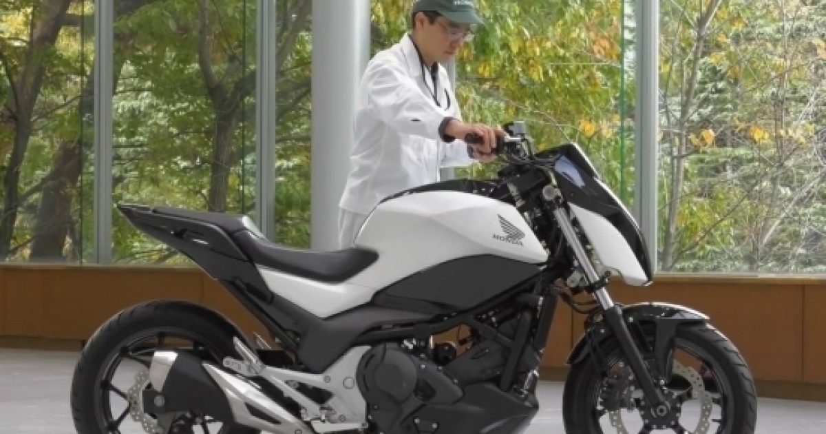 Honda Unveils A High Tech Self Balancing Motorcycle But With No Futuristic Design