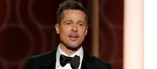 Brad Pitt durante i Golden Globes 2017