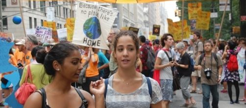 Climate protestors gather near Central Park. Thomas Good - Wikimedia CC-SA3