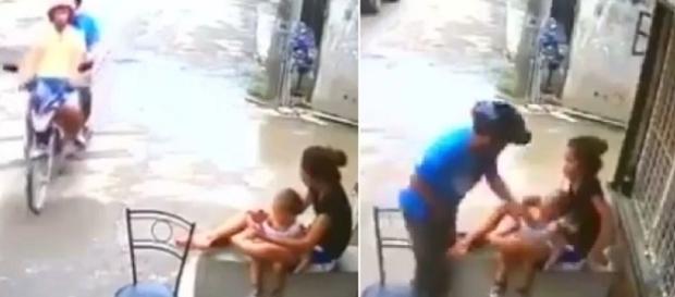 Criminoso chega de moto para roubar. Criminoso chega de moto para roubar.