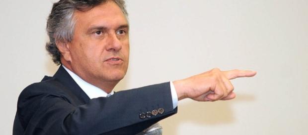 Em artigo, Demóstenes ataca Caiado, Marconi e Iris e poupa Cachoeira - com.br Em artigo, Demóstenes ataca Caiado, Marconi e Iris e poupa Cachoeira - com.br