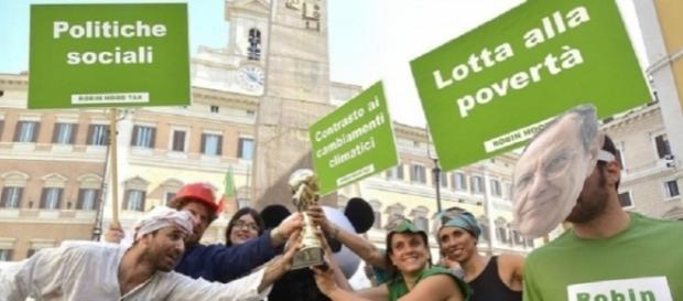 Lotta alla povertà, in arrivo il decreto per un assegno ai poveri Lotta alla povertà, in arrivo il decreto per un assegno ai poveri