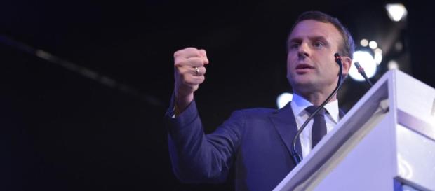 Macron en campagne pour étouffer la primaire des socialistes - lefigaro.fr Macron en campagne pour étouffer la primaire des socialistes - lefigaro.fr