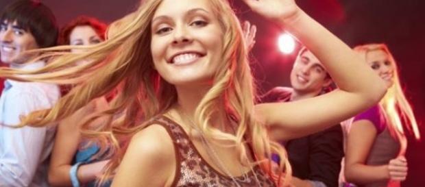 Os tipos de mulher que encontramos em uma balada Os tipos de mulher que encontramos em uma balada