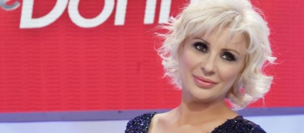 Uomini e Donne: scontro tra Tina e Gemma Uomini e Donne: scontro tra Tina e Gemma