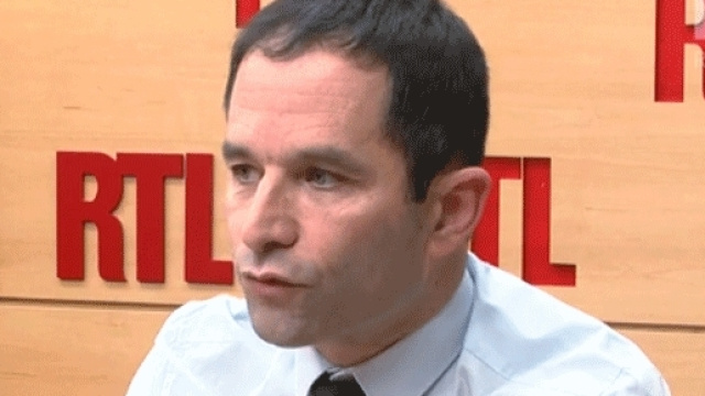 Benoît Hamon voudrait que les électeurs, par pétition débouchant sur un référendum, puisse sanctionner les lois