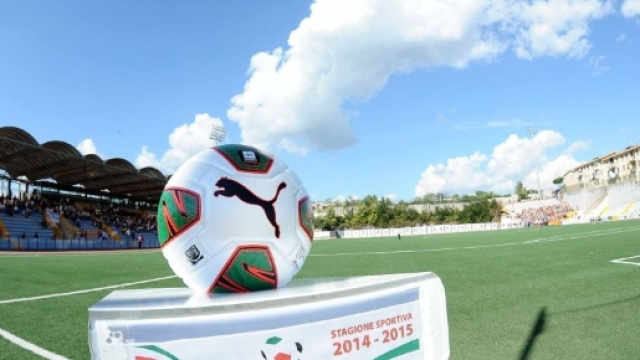 Calcio: LegaPro Girone C, Benevento sempre in testa, frena il ... - notia.it