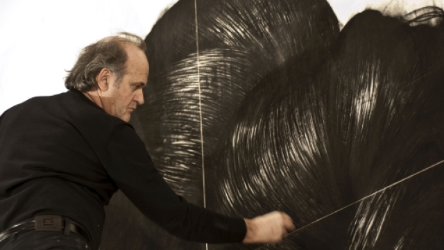 Omar Galliani al lavoro su Berenice, 2015, matita su tavola di pioppo, 4 tavole, 400x400 cm_3