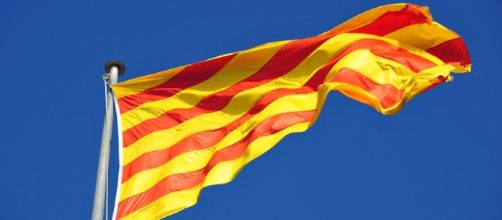 La bandiera della Catalogna, Senyera | Fotografie ... - digitalphoto.pl