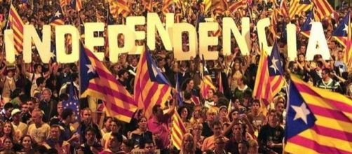 Referendum Catalogna, Julian Assange contro il governo spagnolo antidemocratico