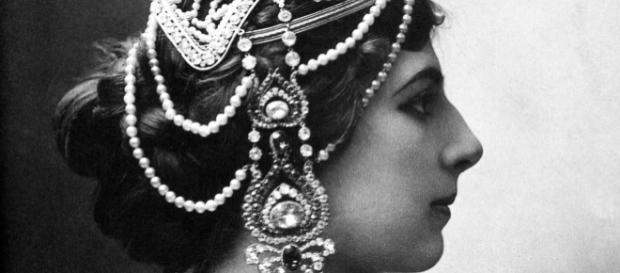 100 anni fa giustiziata la danzatrice e agente segreto Mata Hari 100 anni fa giustiziata la danzatrice e agente segreto Mata Hari