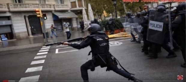 Catalan Referendum in chaos and violence - Youtube/Free Music Library channel Catalan Referendum in chaos and violence - Youtube/Free Music Library channel