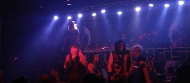 Combichrist tearing it up on stage! (Photo by author Samuel Ear Di Gangi) Combichrist tearing it up on stage! (Photo by author Samuel Ear Di Gangi)