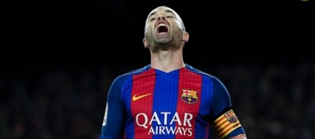 Iniesta se lesionó en el último partido Iniesta se lesionó en el último partido