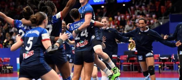 Les bleues ont fait match nul face aux Brésiliennes/ L'express.fr Les bleues ont fait match nul face aux Brésiliennes/ L'express.fr
