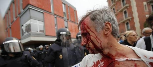 Sangue sul referendum per l'indipendenza della Catalogna Sangue sul referendum per l'indipendenza della Catalogna