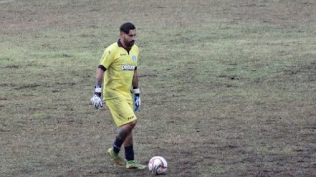 Francesco Musacco, portiere dell'Unione Calcio Bisceglie protagonista nella sfida contro Fasano