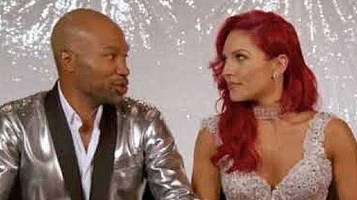 Dancing With The Stars Derek Fisher And Sharna Burgess Eliminated