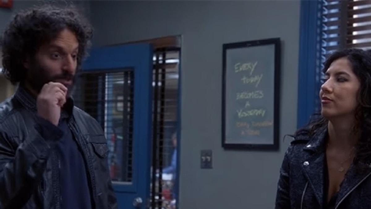 Brooklyn Nine Nine Pimento Might Be Cheating Stephanie Beatriz Engaged