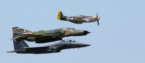 Fighter planes (Image Courtesy: SrA Brandon Kusek/Wikimedia commons)