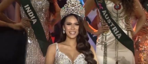 Miss Earth 2015 Angelia Ong, Image Credit: Miss Earth / YouTube