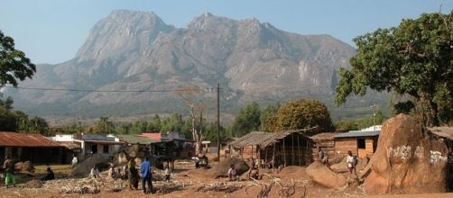 The UN has pulled staff from two regions in Malawi after vigilante mobs killed suspected 'vampires' [Image Mt. Mulanje credit Wikimedia/Lix/GPL]