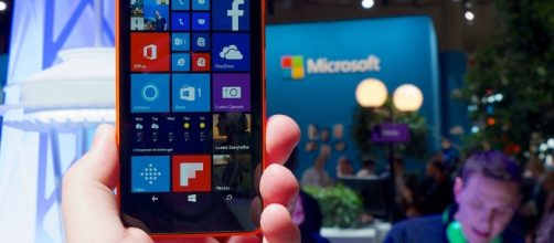 Windows 10 Mobile users won't get any new updates in future. [Image via: Janitors/flickr]