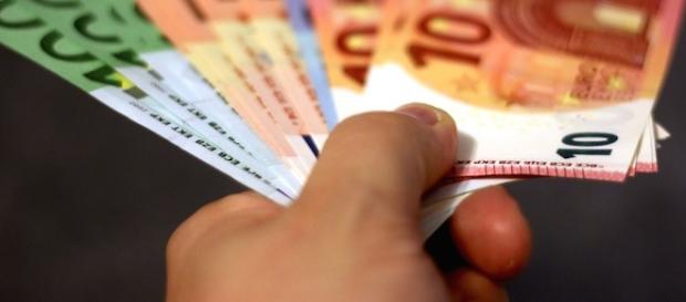 Los Mexicanos son los que más sobornos han tenido que pagar este año Los Mexicanos son los que más sobornos han tenido que pagar este año
