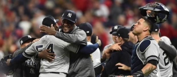 Los Yankees están a un paso de llegar a la Serie Mundial e ir por el título 28 del equipo. NY Daily News.com. Los Yankees están a un paso de llegar a la Serie Mundial e ir por el título 28 del equipo. NY Daily News.com.