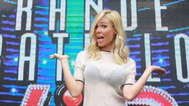 Grande Fratello Vip, Simona Izzo in preda al malore