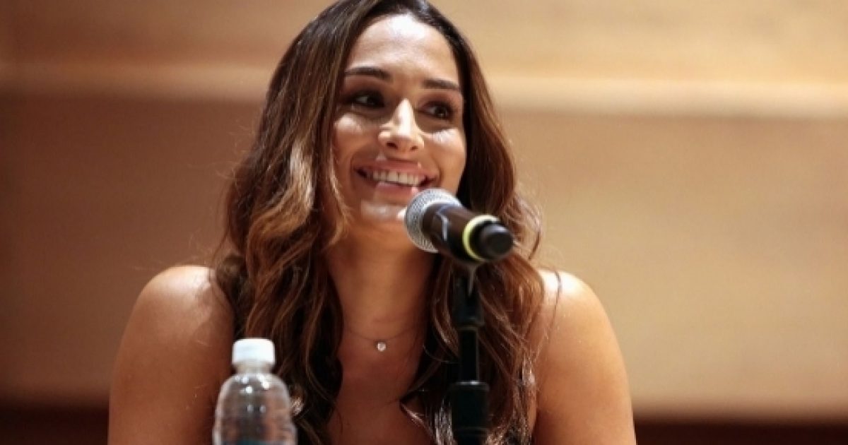 Nikki Bella talks 'Most Memorable Year' episode of 'Dancing with the Stars'(00)