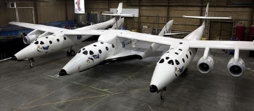 White Knight Two with SpaceShipTwo attached [Image courtesy Virgin Galactic/Mark Greenberg wikimedia commons]