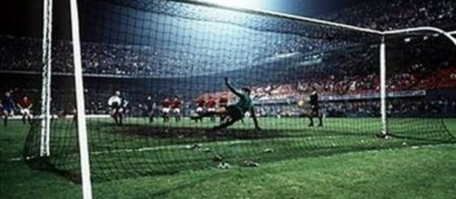 Inter-Milan, Mundialito 1981: il rigore di Altobelli che fissa il punteggio sul 3-1 per i nerazzurri
