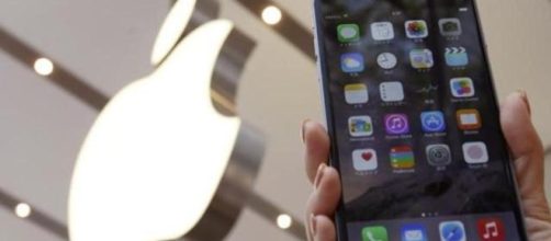 iPhone 8: ecco la novità della Apple per i suoi device
